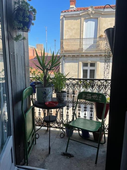 Le Montmorency 41 Authentique Et Cosy Centre Historique Proximite Parking Gratuit Sete Exterior photo