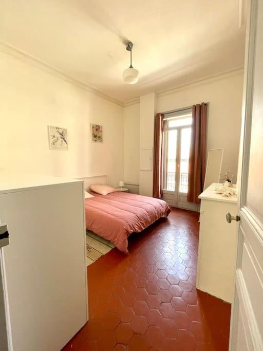 Le Montmorency 41 Authentique Et Cosy Centre Historique Proximite Parking Gratuit Sete Exterior photo